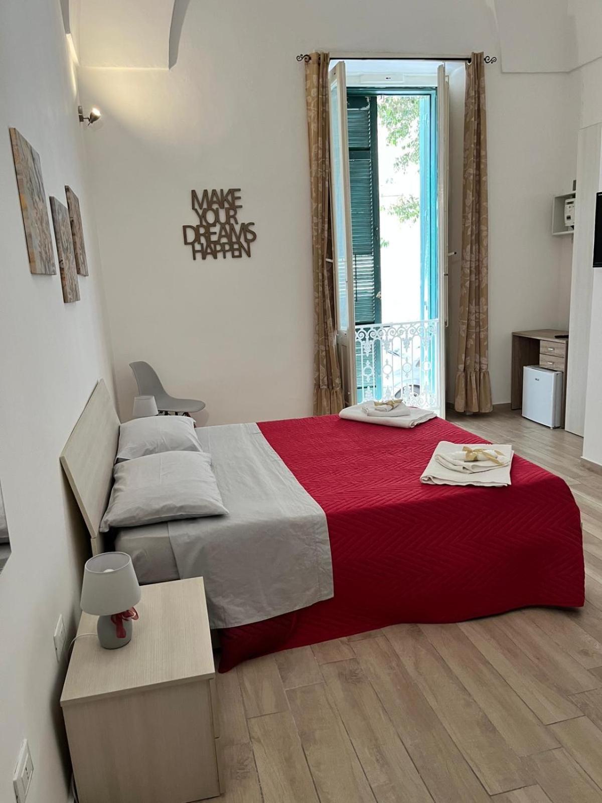 O' Sole Mio Rudiae Rooms Lecce Bagian luar foto