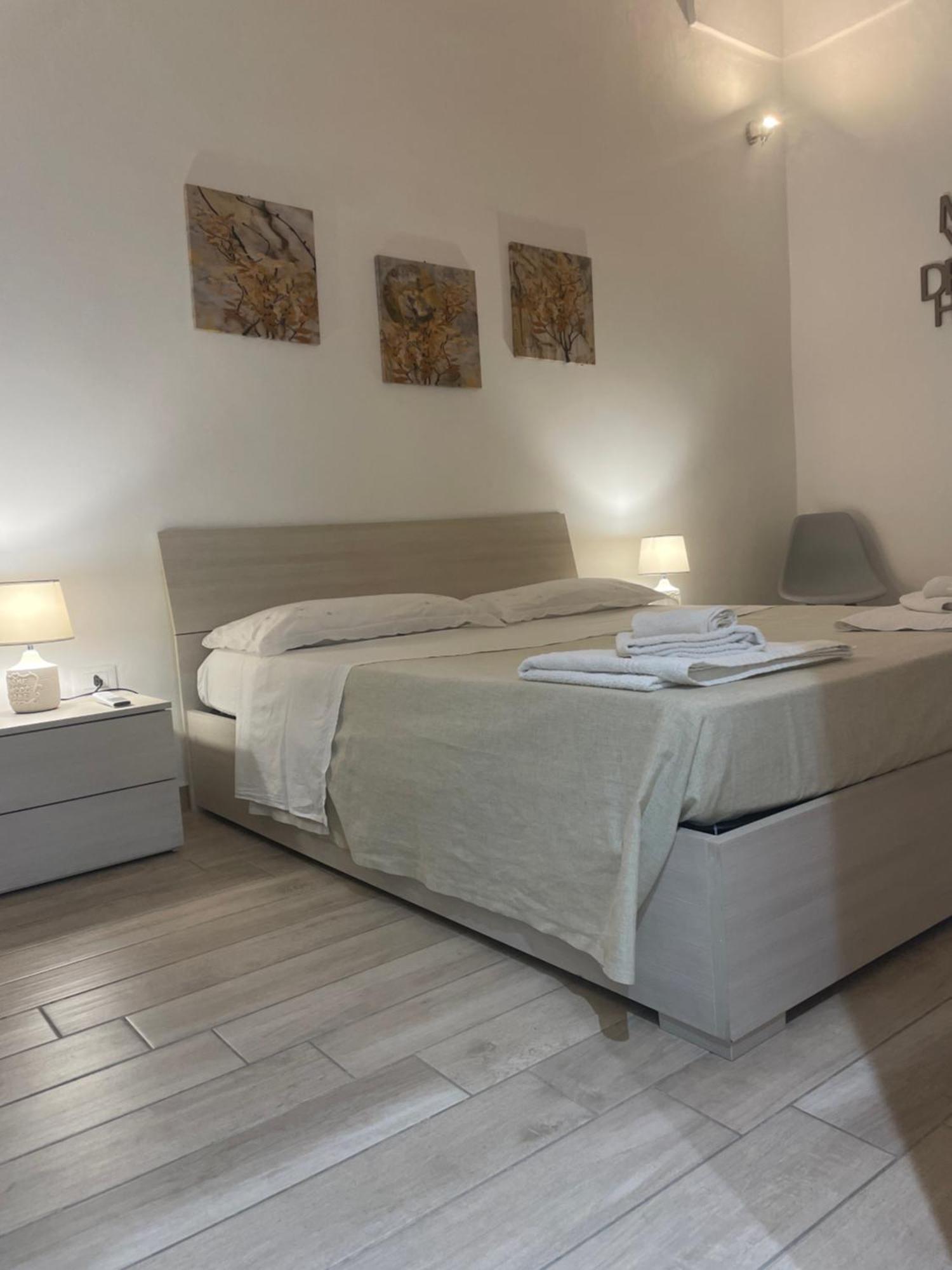 O' Sole Mio Rudiae Rooms Lecce Bagian luar foto